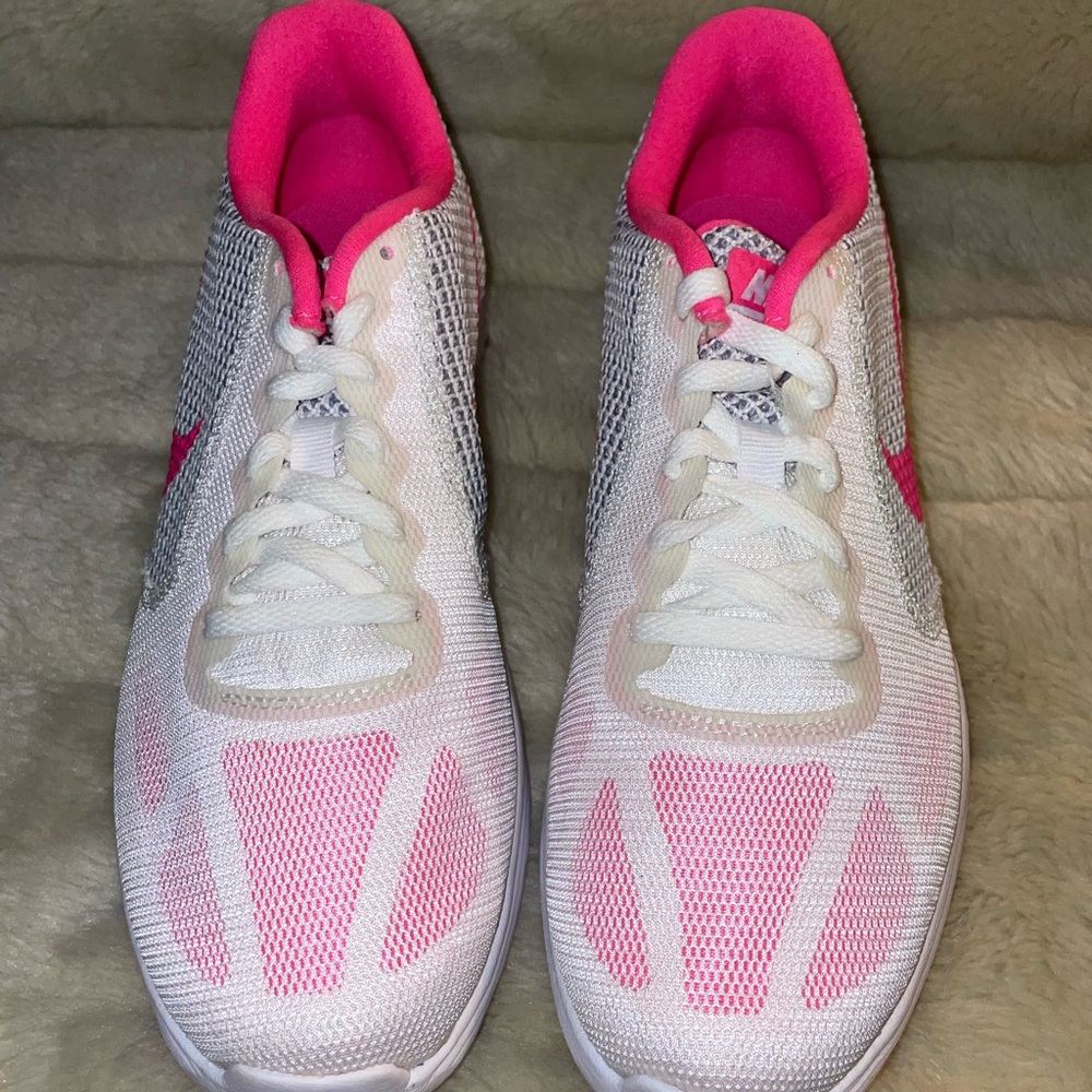 Nike Women's Athletic Shoes in Pink and White